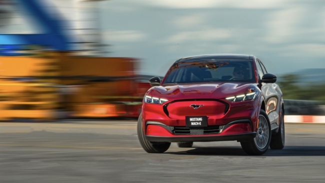 Ford Việt Nam lập kỷ lục doanh số, vinh dự nhận Bằng khen của Thủ tướng Chính phủ