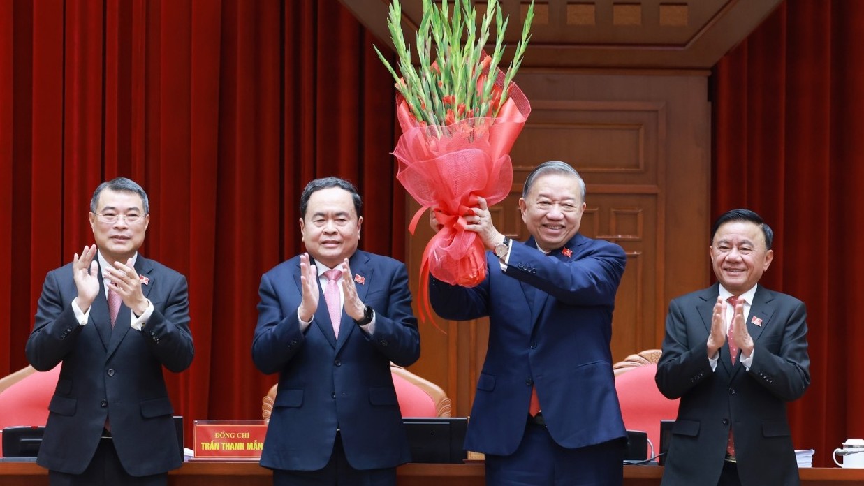 thong nhat tuyet doi bau dong chi to lam tiep tuc giu chuc tong bi thu ban chap hanh trung uong dang khoa xiv