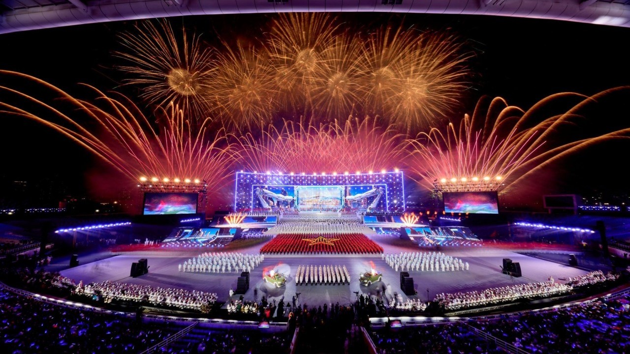 Từ Phú Quốc, Đà Nẵng, Sun Group mang cả bầu trời pháo hoa đỉnh cao ra Thủ đô