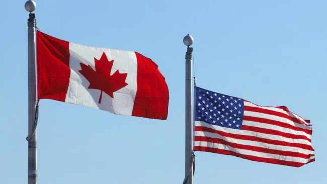 Tổng thống Donald Trump đe dọa áp thuế 100% đối với Canada vì vấn đề Trung Quốc