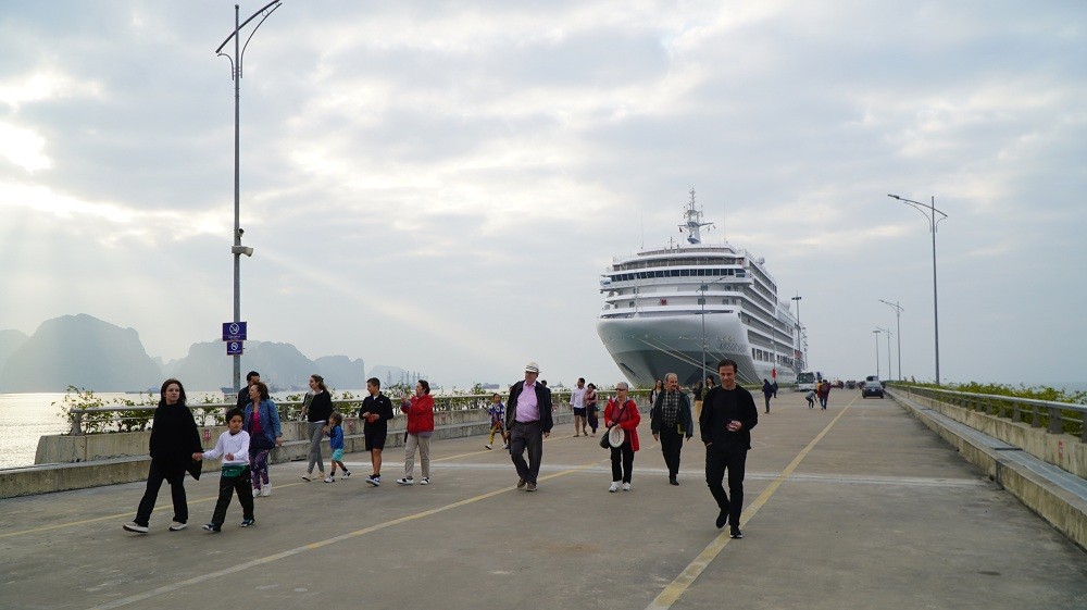 Hơn 161 triệu tấn hàng hóa qua các cảng tại Quảng Ninh trong năm 2025