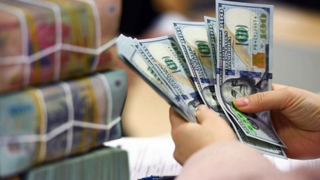 Tỷ giá USD hôm nay (28/1): Thế giới tiếp đà giảm, "chợ đen" bật tăng mạnh
