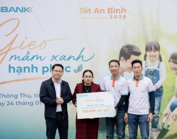 ABBANK trao tặng 100.000 cây quế cho người dân xã Thông Thụ, Nghệ An