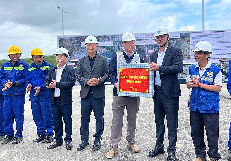 Bí thư Thành ủy Đà Nẵng: Thay thế nhà thầu nếu tiếp tục thi công cầm chừng