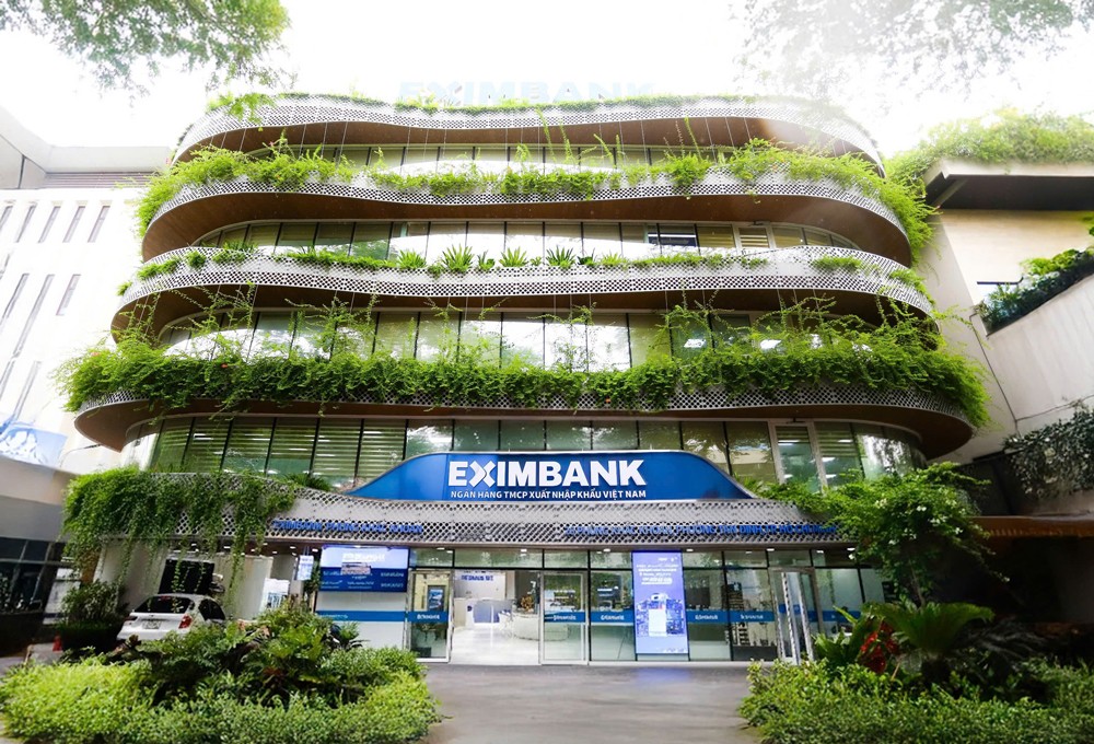 Eximbank báo lãi hơn 1.500 tỷ đồng, ưu tiên dự phòng rủi ro trong giai đoạn chuyển đổi Eximbank báo lãi hơn 1.500 tỷ đồng, ưu tiên dự phòng rủi ro trong giai đoạn chuyển đổi