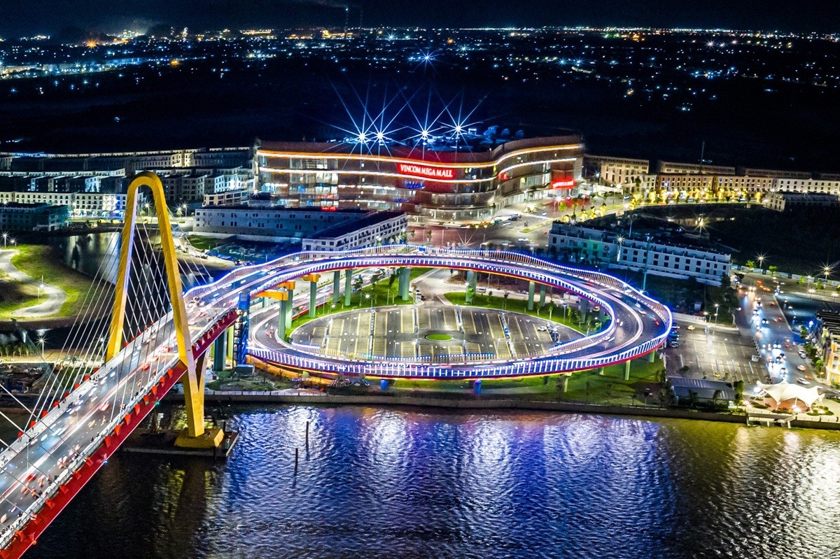 Vinhomes ghi nhận 42,1 nghìn tỷ đồng lợi nhuận sau thuế, vượt kế hoạch năm 2025 Vinhomes ghi nhận 42,1 nghìn tỷ đồng lợi nhuận sau thuế, vượt kế hoạch năm 2025