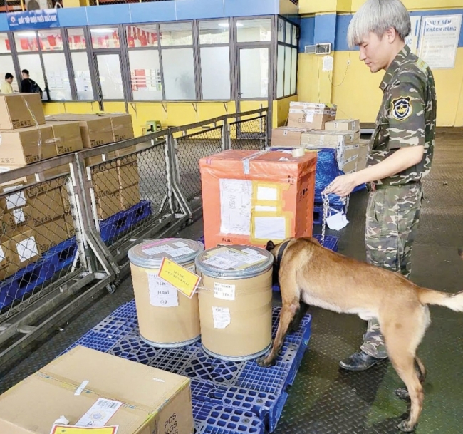 Hải quan - tuyến phòng thủ vững chắc chống tội phạm ma túy xuyên quốc gia