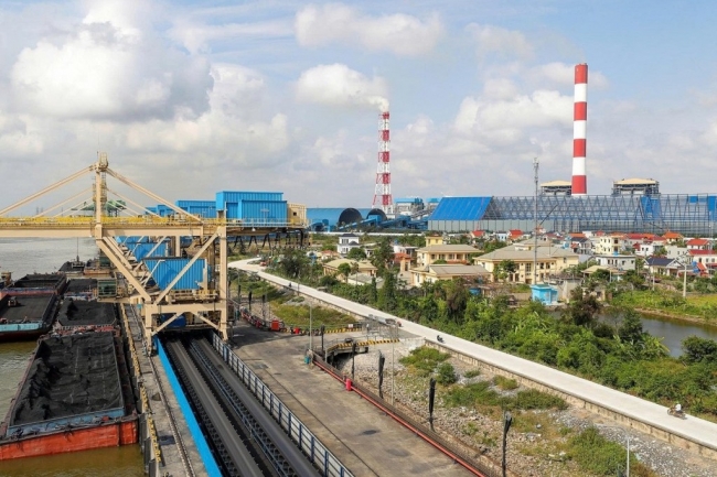 doanh nghiep nhiet dien lai lon tu cua de danh