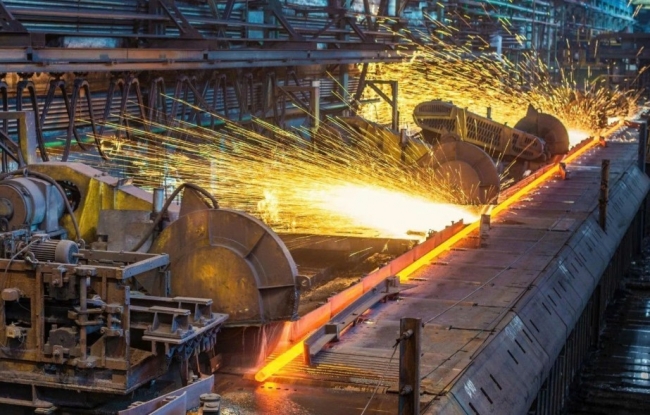 Ngày 9/2: Giá thép và quặng sắt thế giới tiếp tục đi xuống