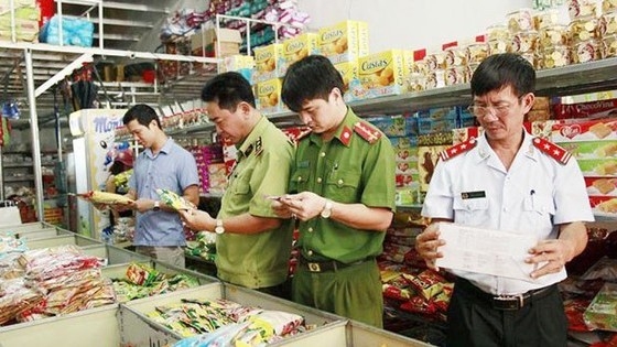 Kiểm soát chặt chất lượng hàng hóa, thực phẩm trên thị trường dịp Tết, lễ hội Xuân 2026