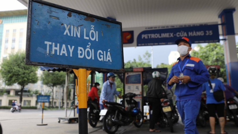 Giá xăng dầu trong nước ngày mai dự báo có thể tiếp tục tăng 40 - 520 đồng/lít