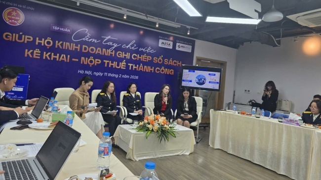 “Cầm tay chỉ việc” giúp hộ kinh doanh ghi chép sổ sách - kê khai - nộp thuế thành công