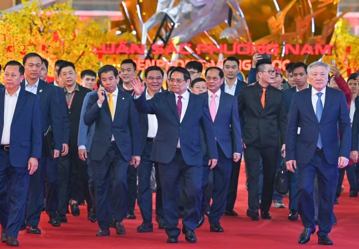 hoi cho mua xuan lan thu nhat tieng trong khai hoi bao hieu su khoi dau thuan loi