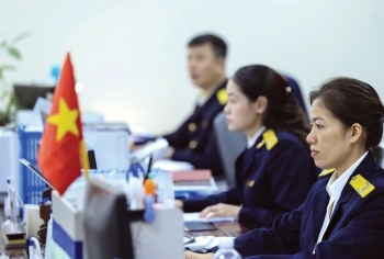 Tám thập kỷ giữ vững vai trò trụ cột ngân sách quốc gia