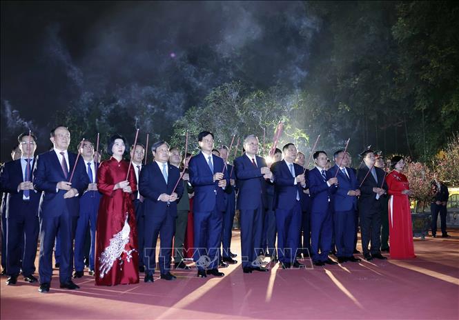 Tổng Bí thư Tô Lâm thăm, chúc Tết Đảng bộ, chính quyền và nhân dân Hà Nội- Ảnh 1.