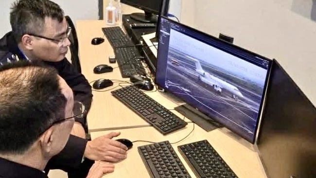 Hải quan khai xuân thông quan chuyến bay du lịch nhập cảnh tại Vân Đồn, Quảng Ninh