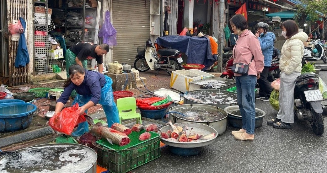 thi truong ngay mung 4 tet binh ngo 2026 cung ung thong suot gia ca duoc kiem soat