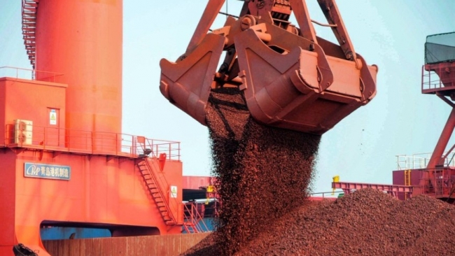 Ngày 23/2: Giá quặng sắt giảm hơn 6% kể từ đầu năm