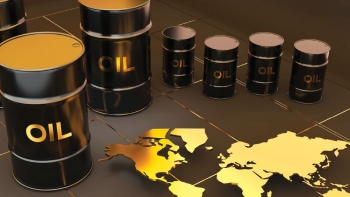 Ngày 28/2: Giá dầu thế giới tiếp đà tăng mạnh gần 3%