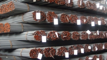 Ngày 28/2: Giá thép giảm, quặng sắt biến động khó đoán