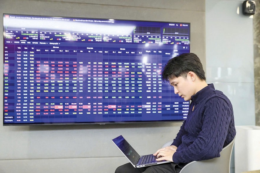 Thị trường chứng khoán tháng 3 bước vào nhịp thử thách mới