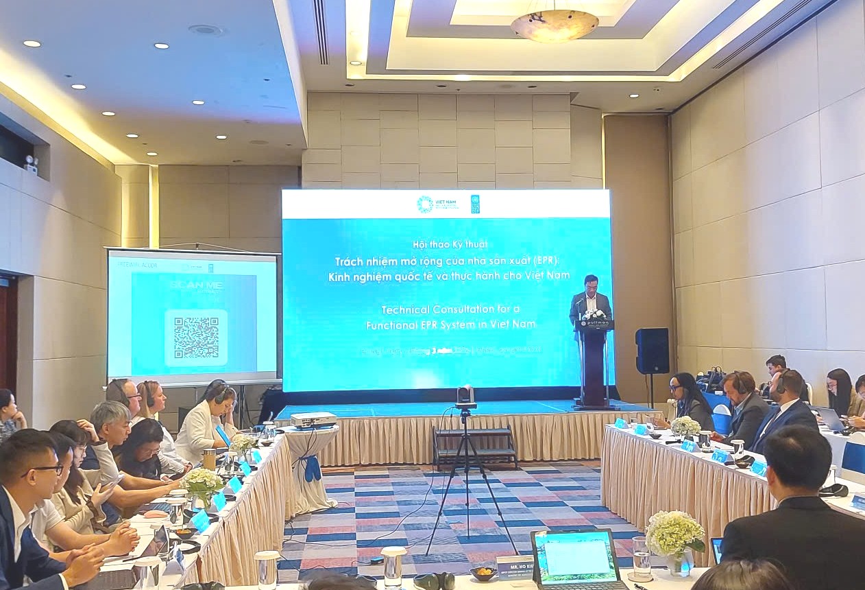 Tăng cường hiệu quả thực thi và hoàn thiện chính sách quản lý rác thải nhựa