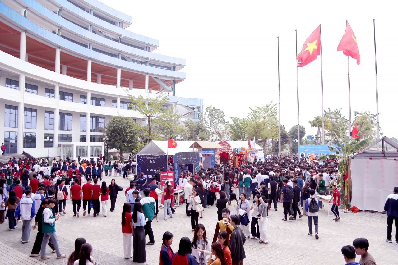 Một ngày là sinh viên Học viện Chính sách và phát triển năm 2026