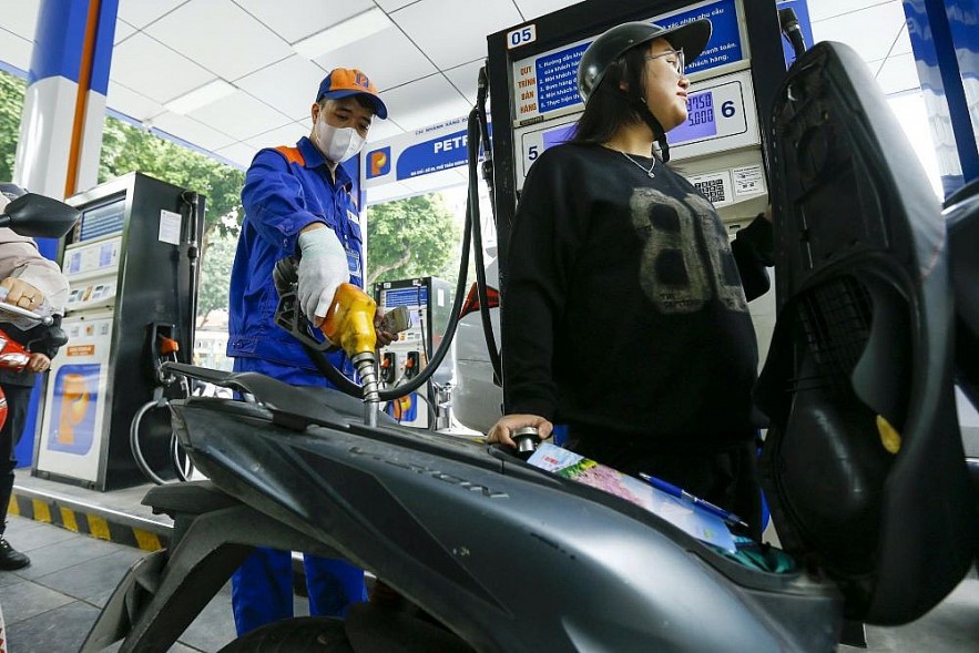 Giá xăng, dầu đồng loạt tăng mạnh từ 15h hôm nay 7/3