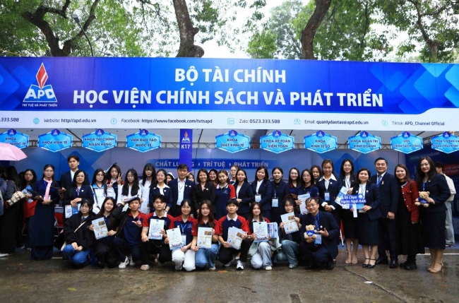 Học viện Chính sách và Phát triển đồng hành cùng học sinh tại Ngày hội Tư vấn tuyển sinh - Hướng nghiệp 2026