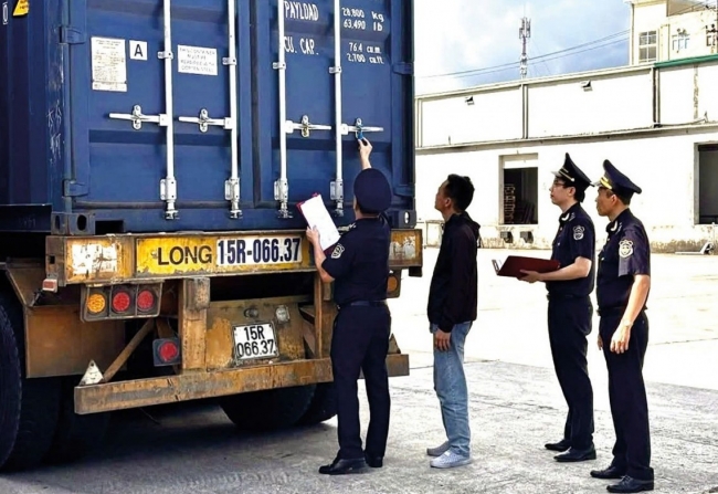 Tạo thuận lợi thương mại,  thu ngân sách khởi sắc