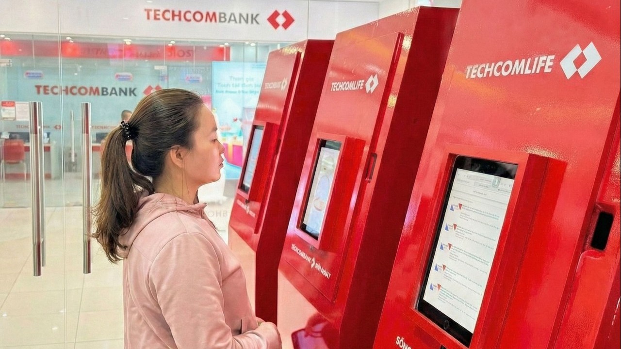 Techcombank rót thêm tối đa 800 tỷ đồng vào Techcom Life, tăng tốc mảng bảo hiểm nhân thọ