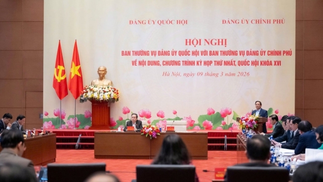 Thủ tướng: Việt Nam đã huy động 4 triệu thùng dầu để bảo đảm nguồn cung trước mắt