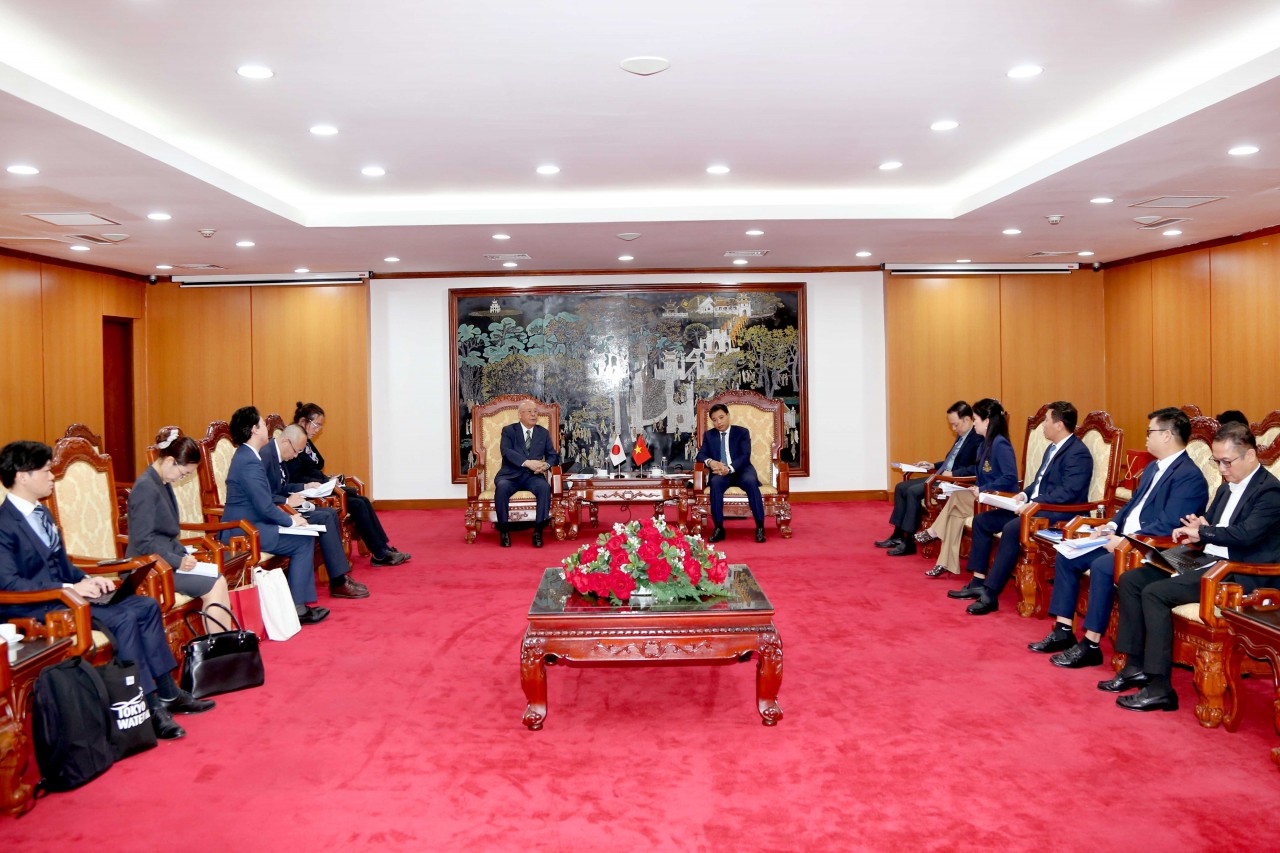 Bộ trưởng Nguyễn Văn Thắng tiếp Cố vấn đặc biệt Liên minh Nghị sĩ Hữu nghị Nhật Bản - Việt Nam