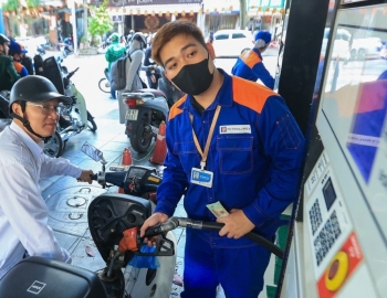 Từ 22h00 ngày 11/3 giá xăng, dầu đồng loạt giảm mạnh