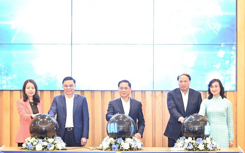 Khai trương nền tảng số về phát triển thị trường nước ngoài