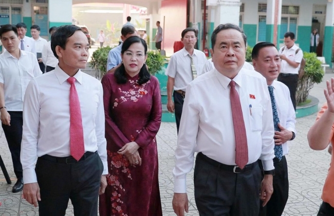 Chủ tịch Quốc hội Trần Thanh Mẫn tham dự, bỏ phiếu bầu cử tại xã Hóc Môn, TP. Hồ Chí Minh