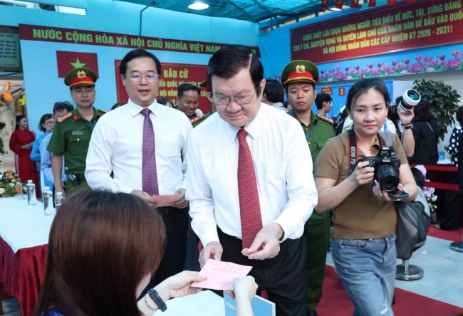 TP. Hồ Chí Minh: Cử tri phường Tân Định nô nức đi bầu cử