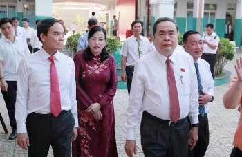 Chủ tịch Quốc hội Trần Thanh Mẫn tham dự, bỏ phiếu bầu cử tại xã Hóc Môn, TP.Hồ Chí Minh