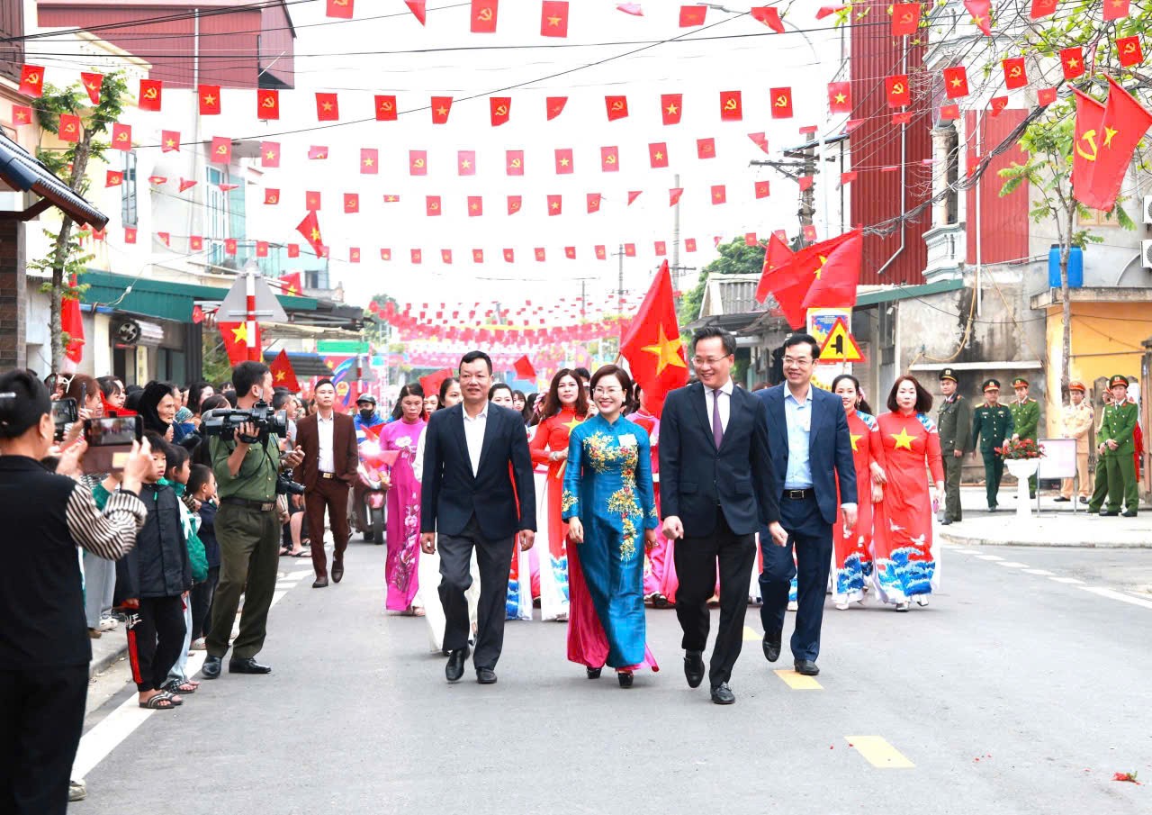 Hơn 2,5 triệu cử tri Hưng Yên nô nức đi bầu cử Hơn 2,5 triệu cử tri Hưng Yên nô nức đi bầu cử