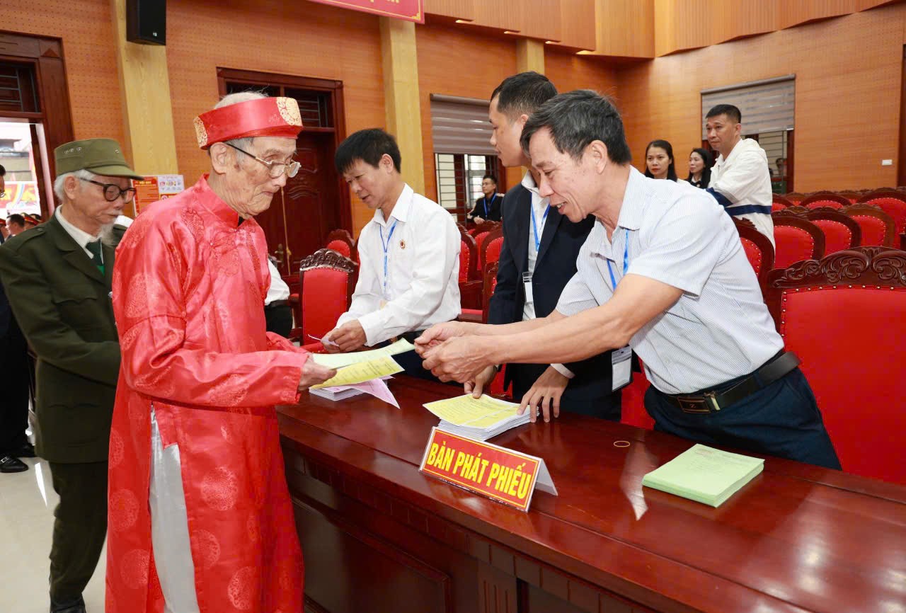 Hơn 2,5 triệu cử tri Hưng Yên nô nức đi bầu cử