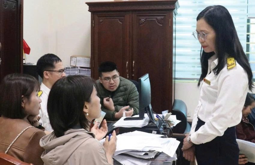 “Đến tận nơi, gặp từng hộ” hỗ trợ hộ kinh doanh tuân thủ pháp luật thuế