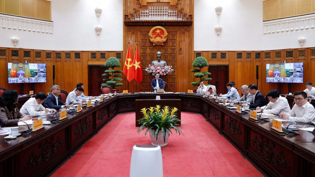 Thủ tướng yêu cầu bảo đảm tiến độ, nâng cao chất lượng các dự án đường sắt