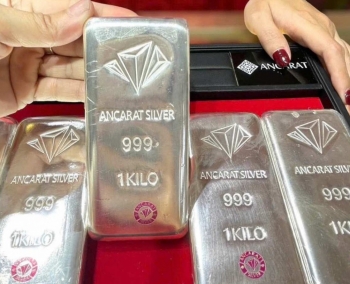 Đề xuất đưa bạc thỏi lên sàn để minh bạch hóa giá thị trường