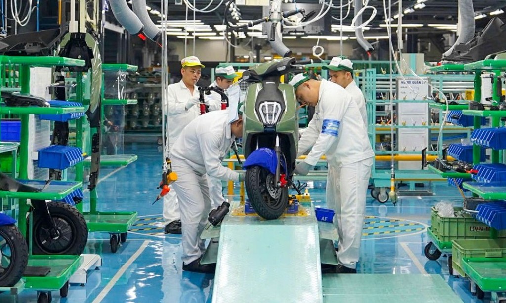 Hoàn thiện chính sách để bứt tốc ngành xe điện, đa dạng hóa năng lượng, góp phần giảm phát thải