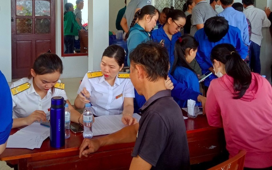 giam nghia vu tao thuan loi cho nguoi nop thue