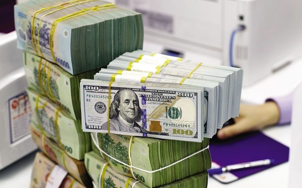 Thị trường tiền tệ tuần 13 - 17/4: Hút ròng hơn 72.000 tỷ đồng, lãi suất qua đêm vẫn giảm sâu dưới 4%