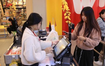 Bài 2: Tiền mặt có quay trở lại?