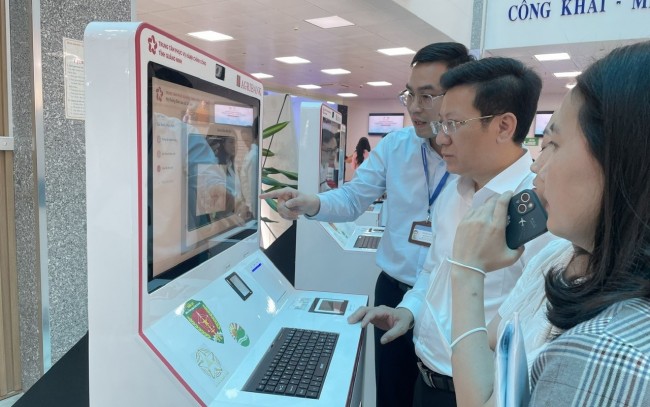 Quảng Ninh thí điểm mô hình Kiosk thông minh, thúc đẩy hành chính công số