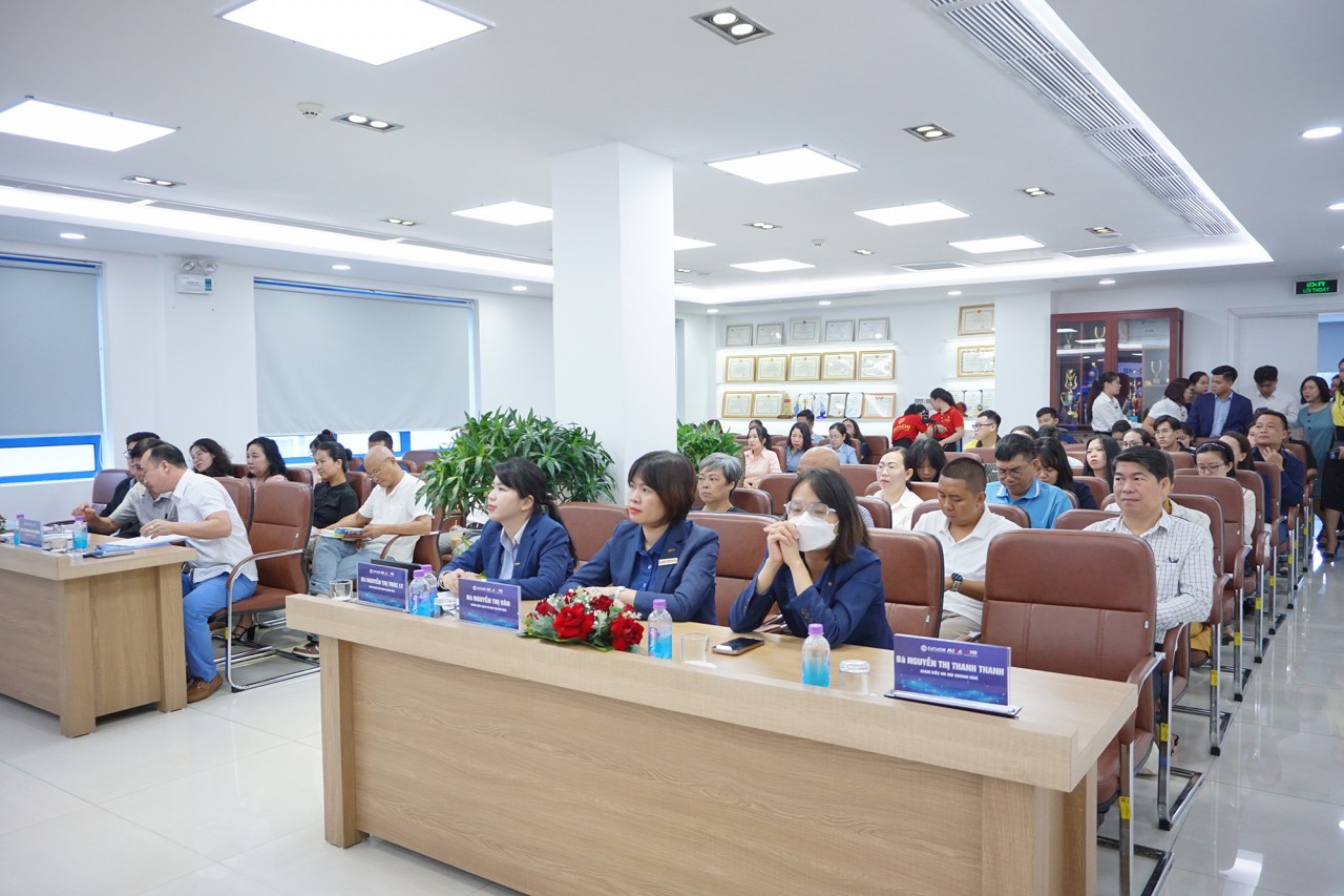 Mua hàng trả chậm: Doanh nghiệp không còn lo mất quyền khấu trừ thuế giá trị gia tăng