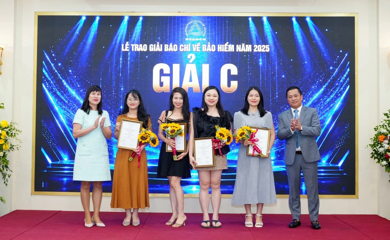 Lễ trao Giải Báo chí về Bảo hiểm năm 2025